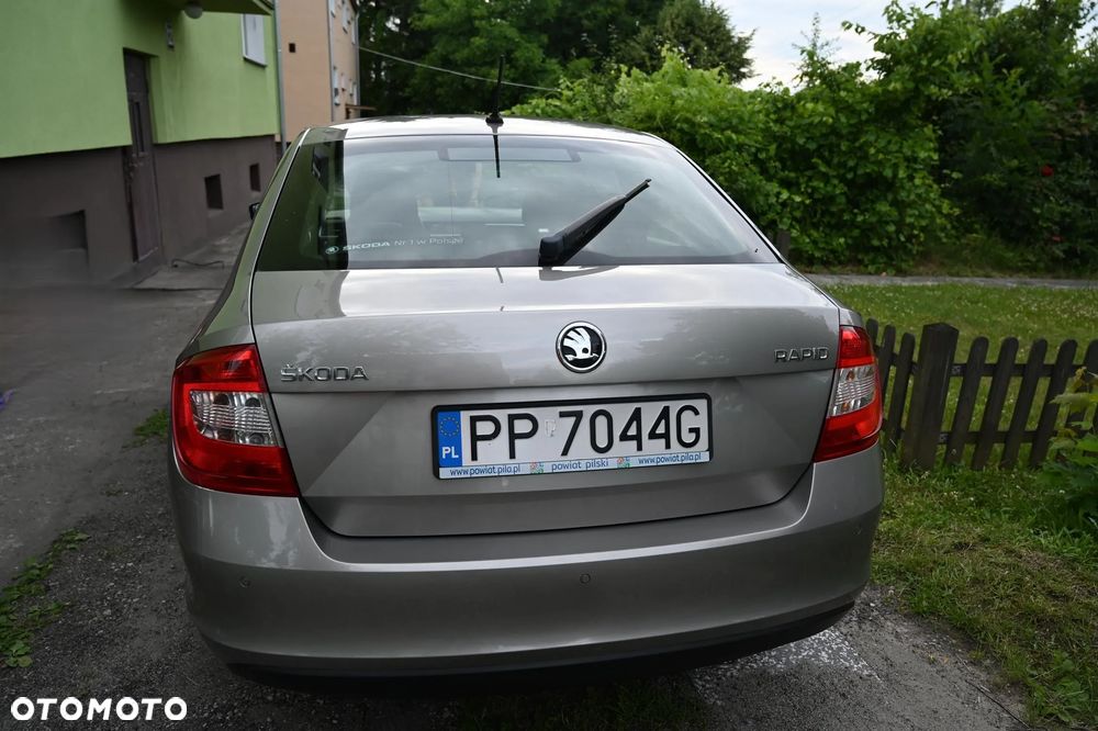 Skoda RAPID 1.2 TSI Ambition - 6