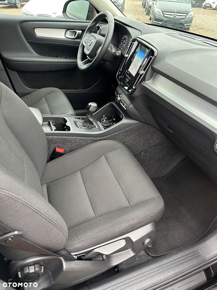 Volvo XC 40 T3 Momentum Pro - 7