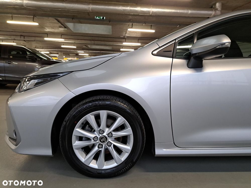 Toyota Corolla 1.8 Hybrid Comfort - 29