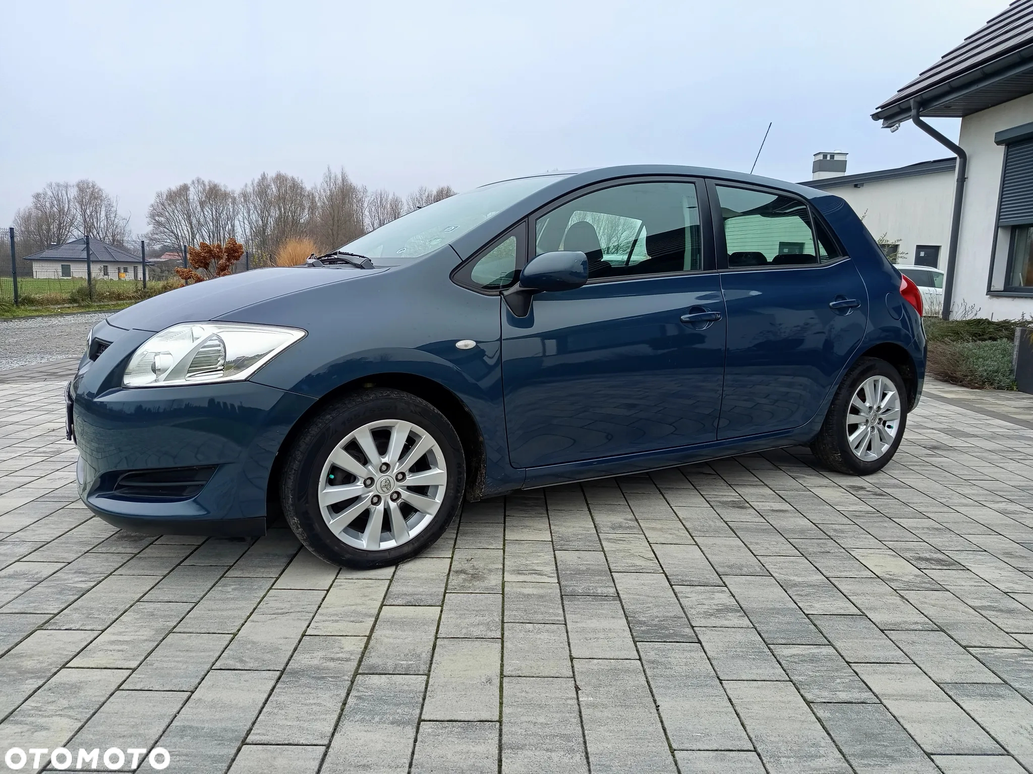 Toyota Auris 1.4 VVT-i Team - 2