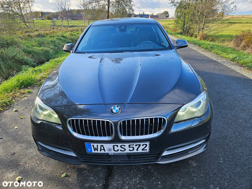BMW Seria 5 520d xDrive Touring - 11