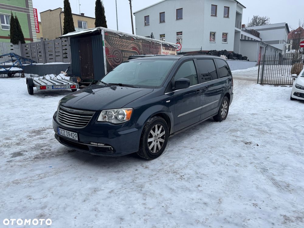 Chrysler Town & Country 3.6 Limited - 8