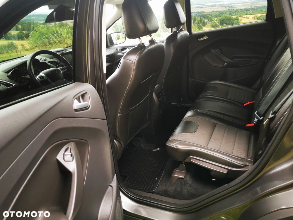 Ford Kuga 2.0 TDCi 4x4 Titanium - 17
