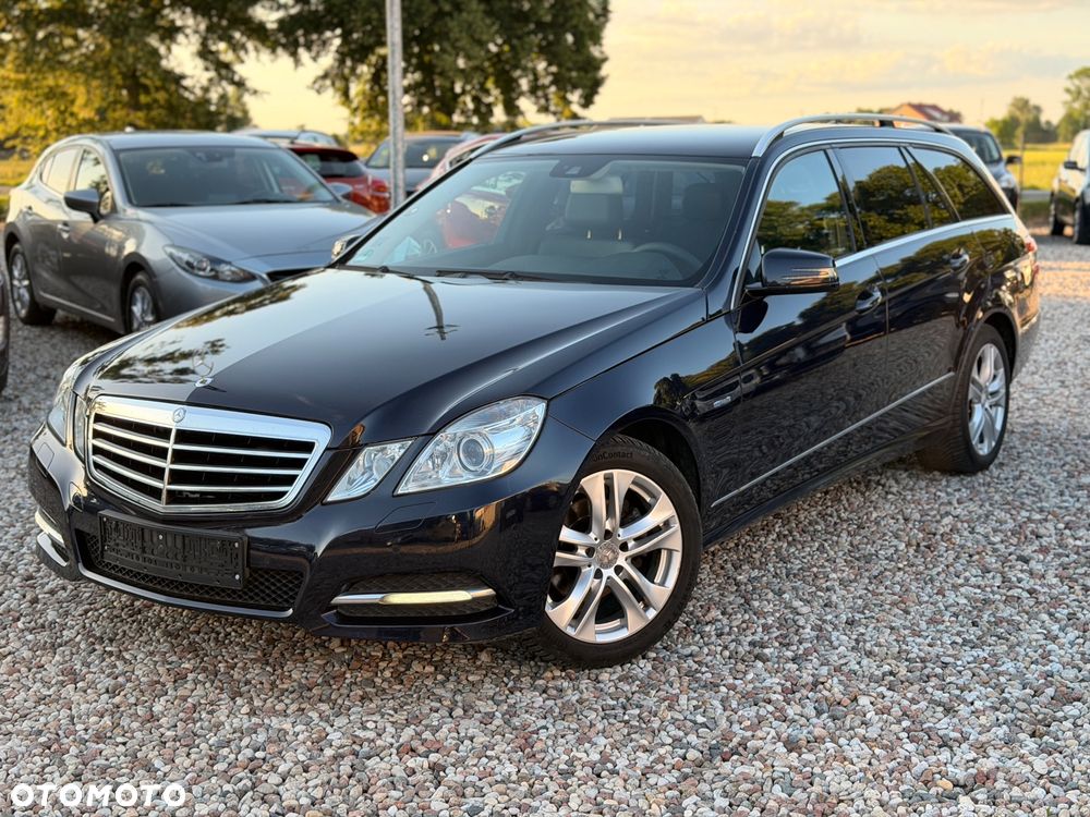 Mercedes-Benz Klasa E 200 CGI BlueEffICIENCY Avantgarde - 14