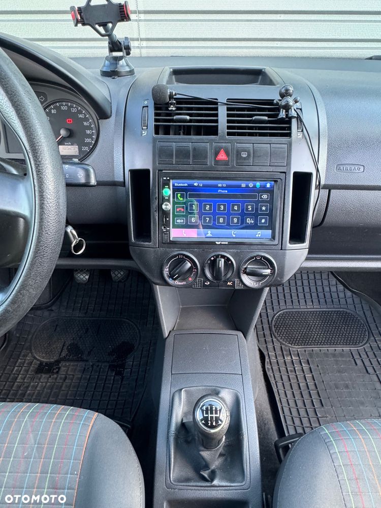 Volkswagen Polo 1.4 16V Sportline - 27