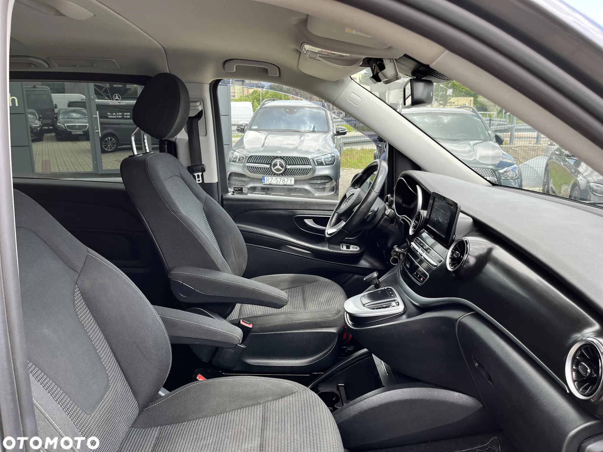 Mercedes-Benz Klasa V 220 d 4-Matic 9G-Tronic (d³ugi) - 14