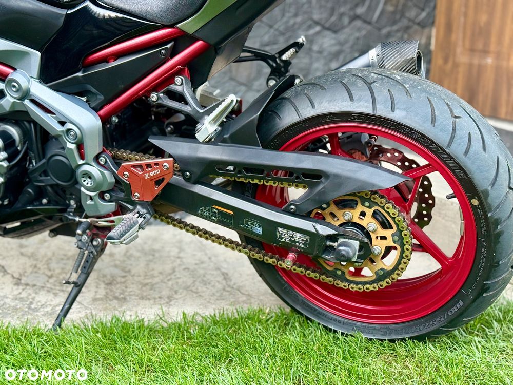 Kawasaki Z 900 - 26