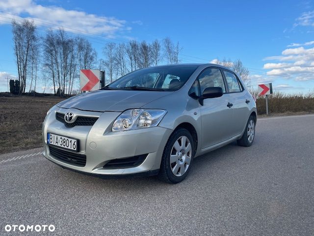 Toyota Auris 1.6 VVT-i Prestige - 1