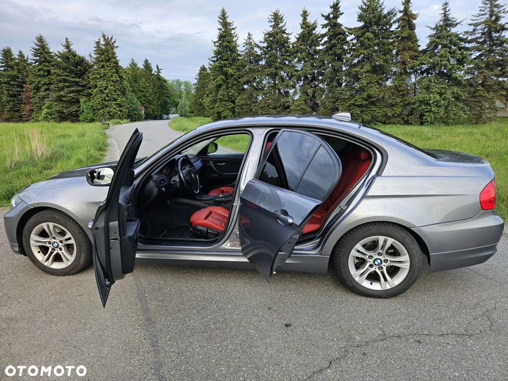 BMW Seria 3 318i - 13