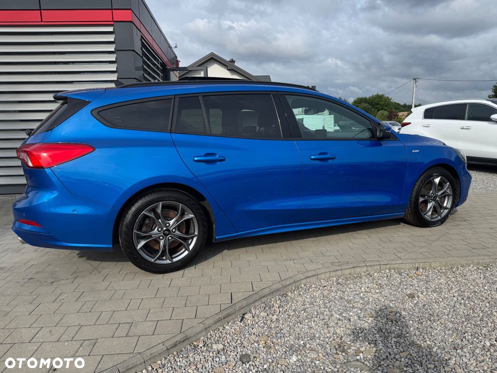 Ford Focus SW 1.0 EcoBoost S&S ST-LINE - 4