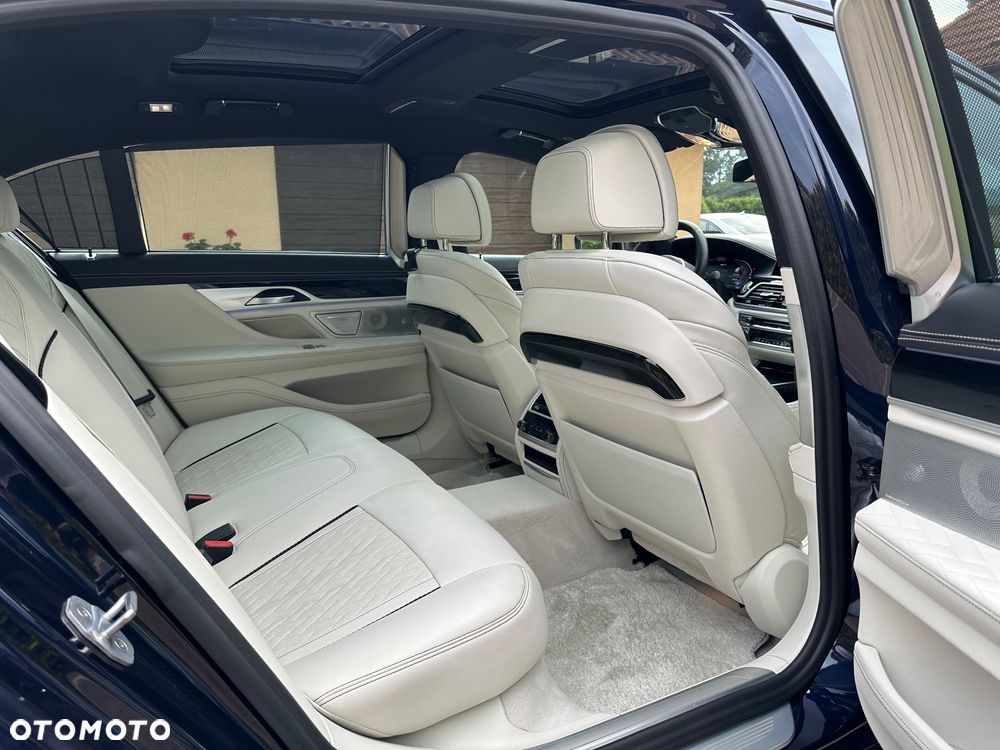 BMW Seria 7 745Le xDrive - 19