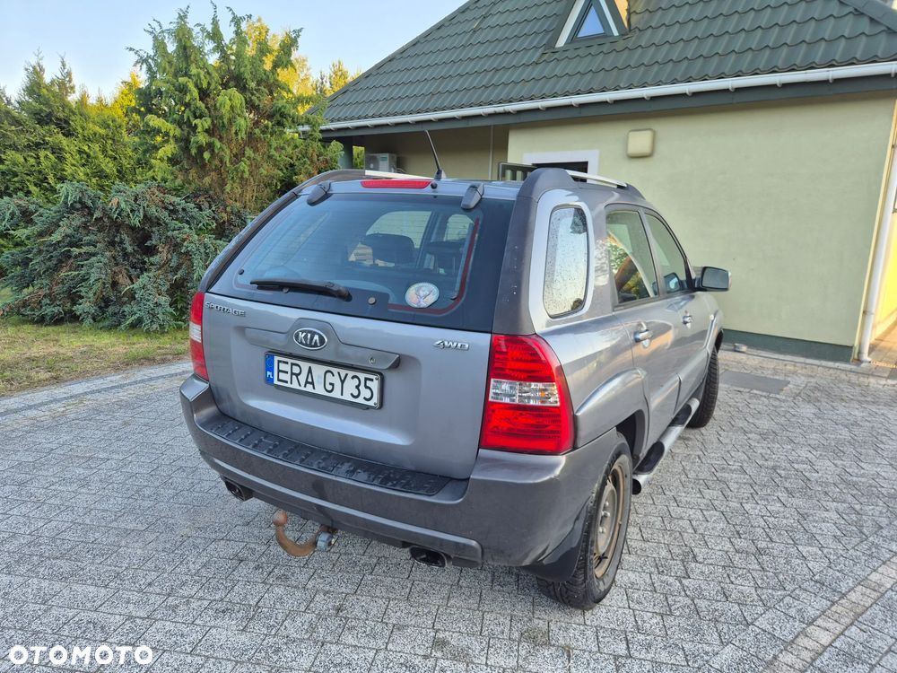 Kia Sportage 2.0 CRDi Tour - 3