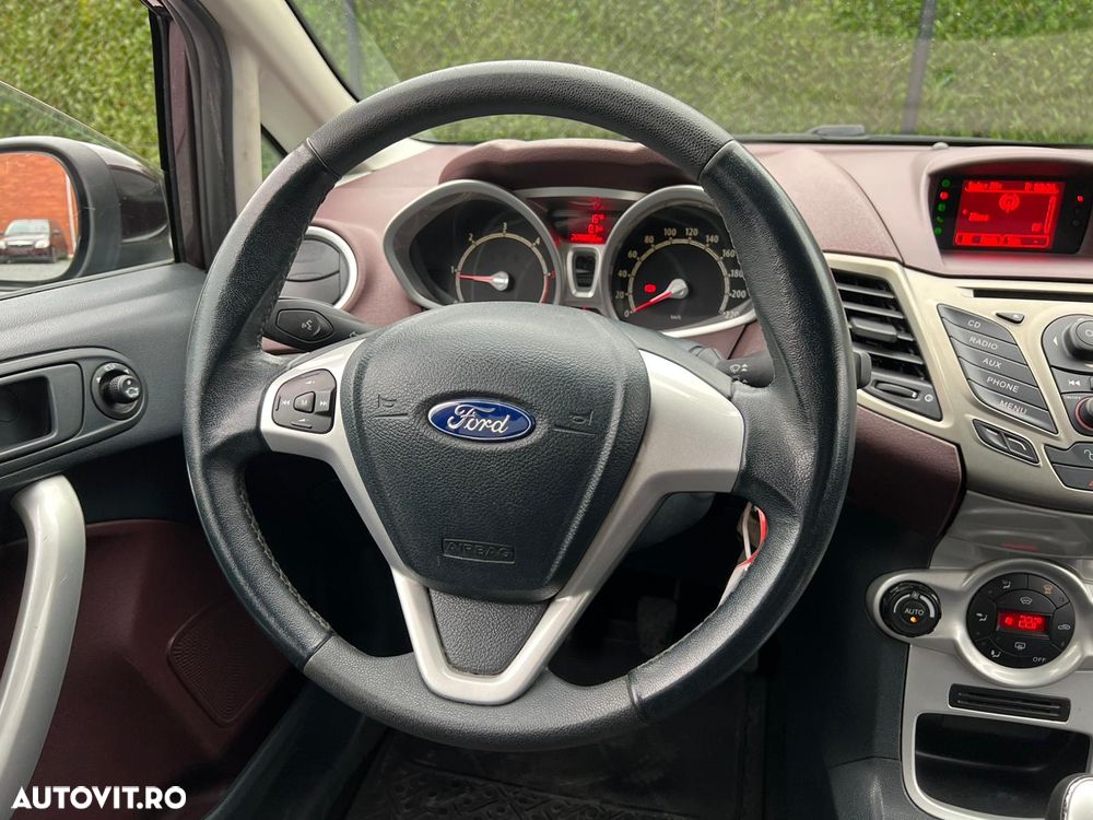 Ford Fiesta 1.6 TDCI Titanium - 16
