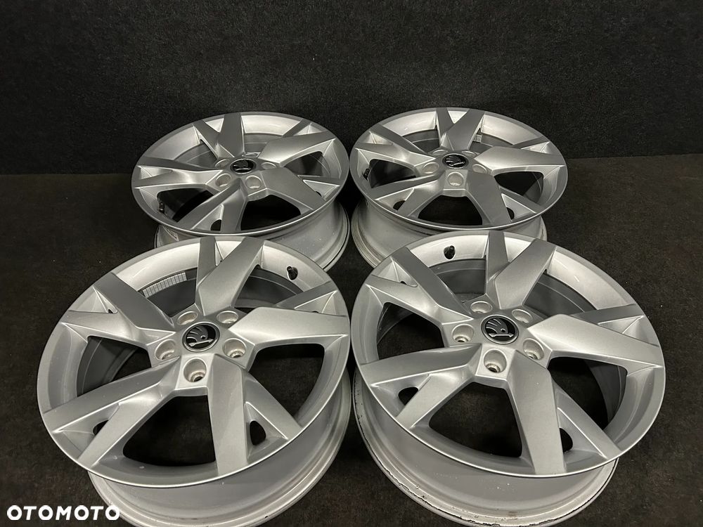 Alufelgi Skoda Octavia IV, III, Karoq, VW Golf 6, 7, Caddy, Touran 17 cali 5x112 4szt. Ładne! - 4