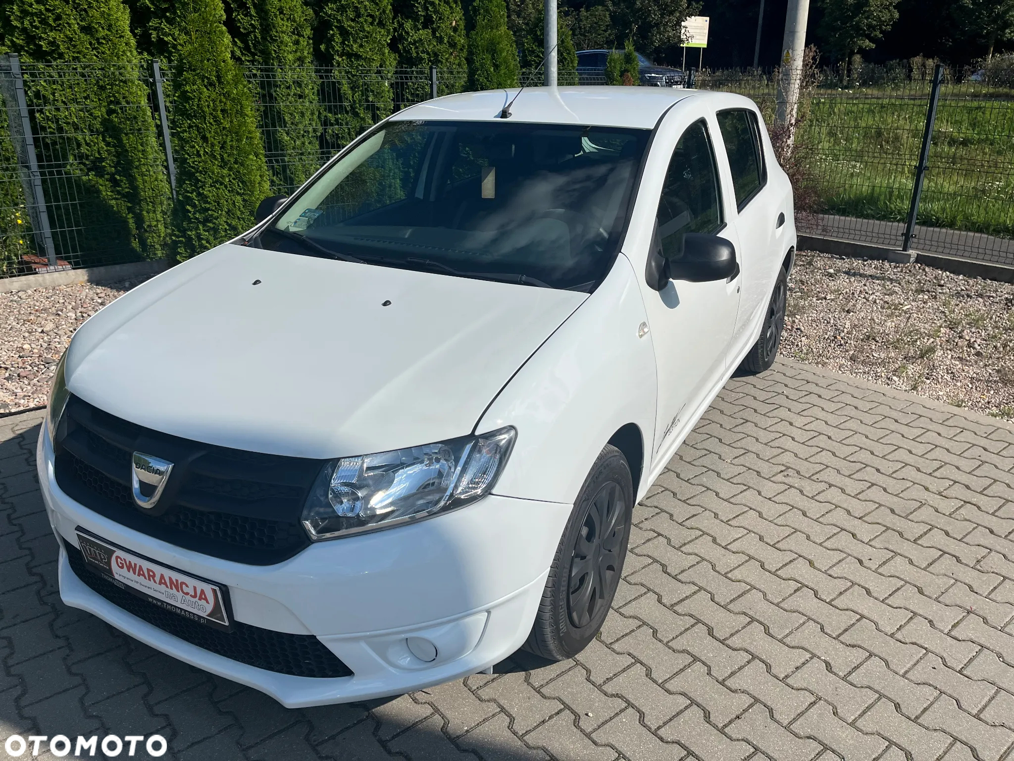 Dacia Sandero 1.2 16V 75 Ambiance - 2