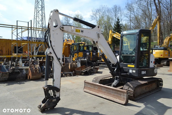 Bobcat E64