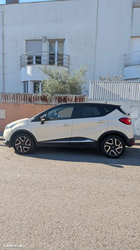 Renault Captur 1.5 dCi Exclusive - 3