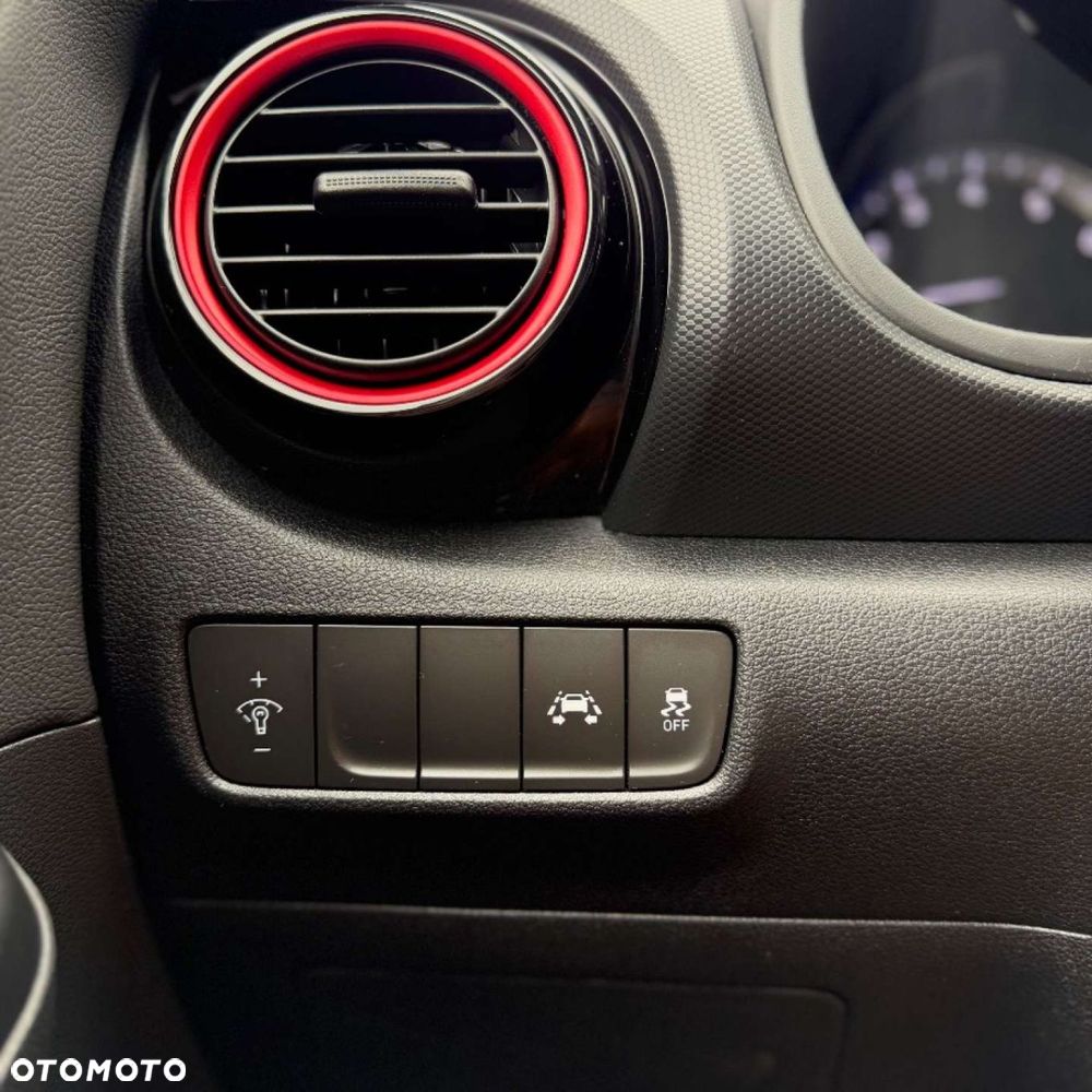 Hyundai Kona - 38