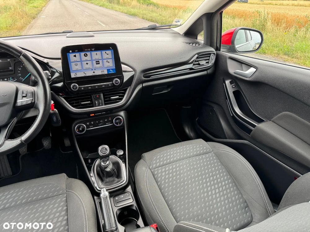 Ford Fiesta 1.0 EcoBoost S&S TITANIUM - 19