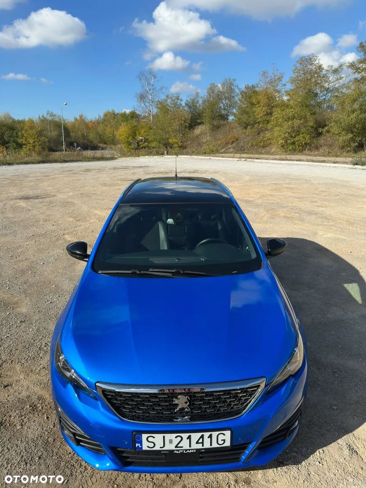Peugeot 308 - 8
