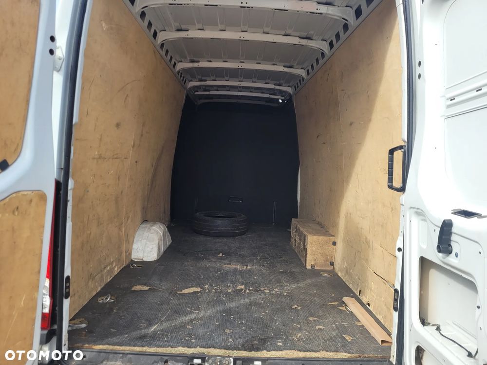 Iveco 35S18 - 21