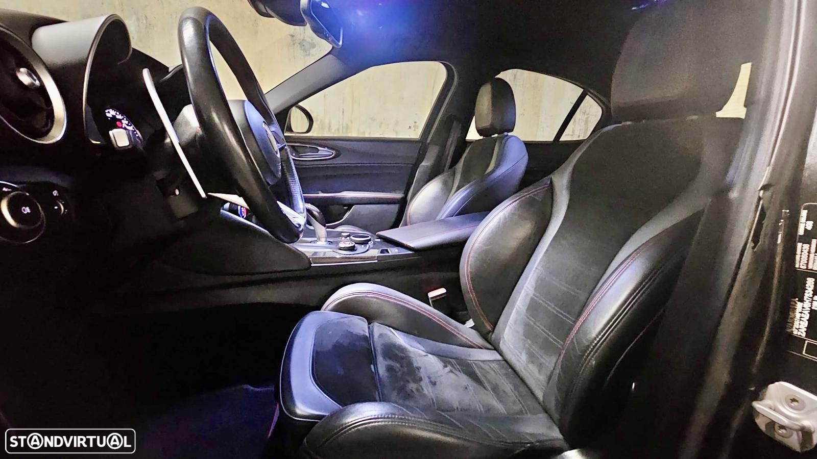 Alfa Romeo Giulia 2.9 Bi-Turbo Quadrifoglio AT8 - 16