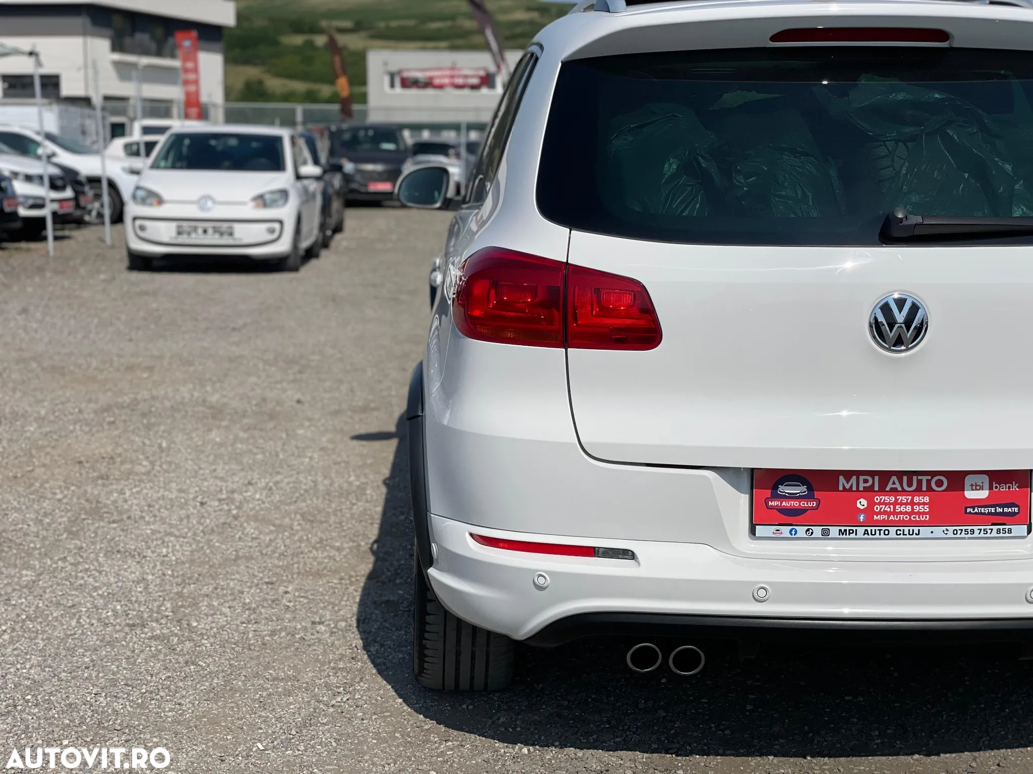 Volkswagen Tiguan 2.0 TDI 4Motion DSG BMT Sport & Style - 11