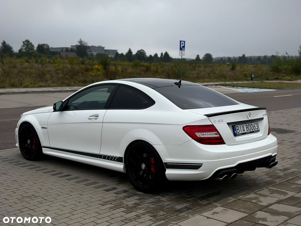 Mercedes-Benz Klasa C 63 AMG - 3