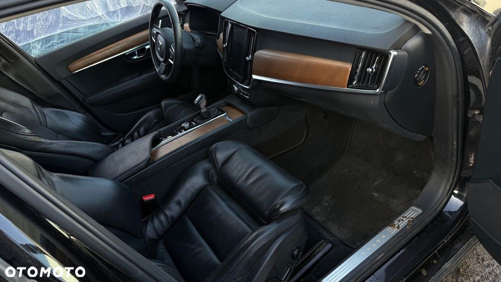 Volvo V90 D4 AWD Momentum - 11