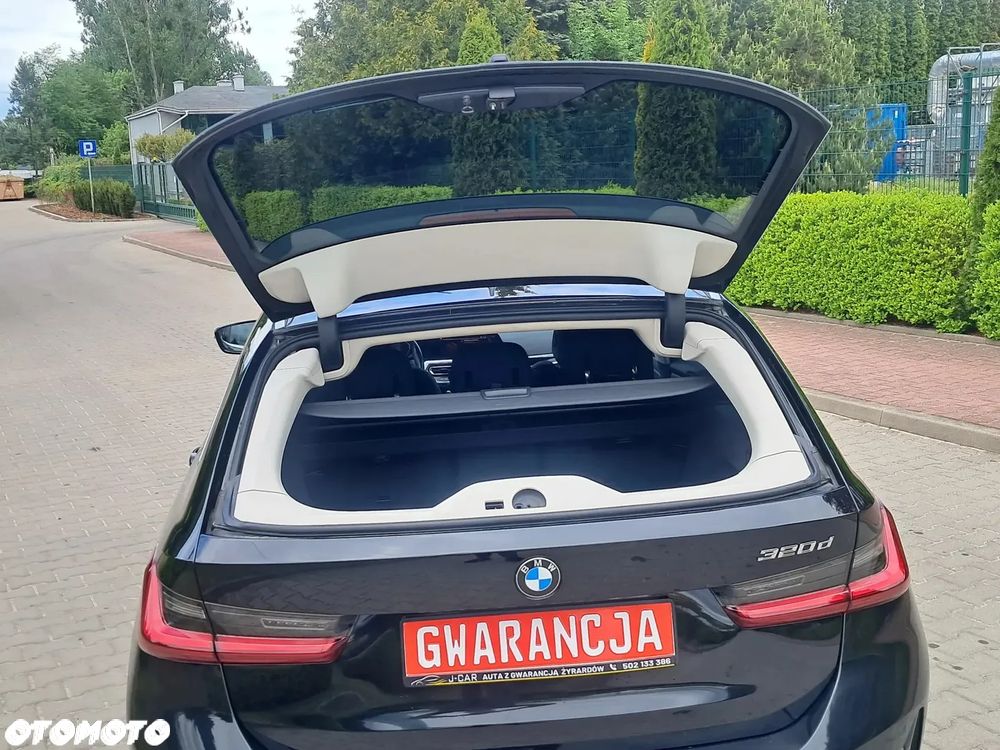 BMW Seria 3 320d Sport Line Shadow - 30