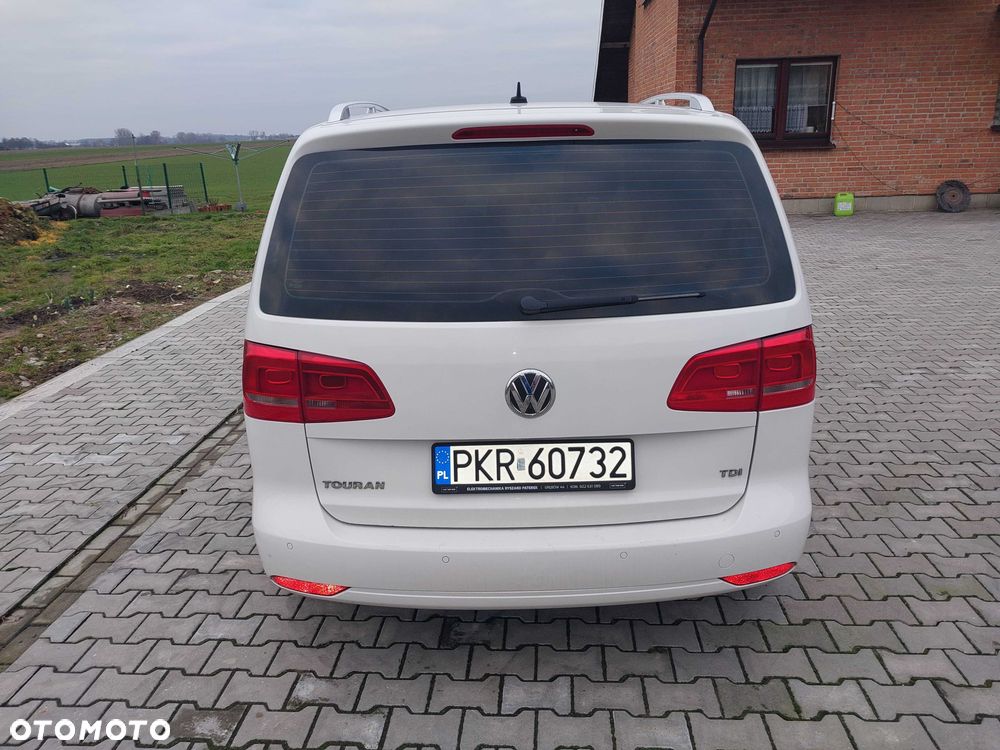 Volkswagen Touran - 4