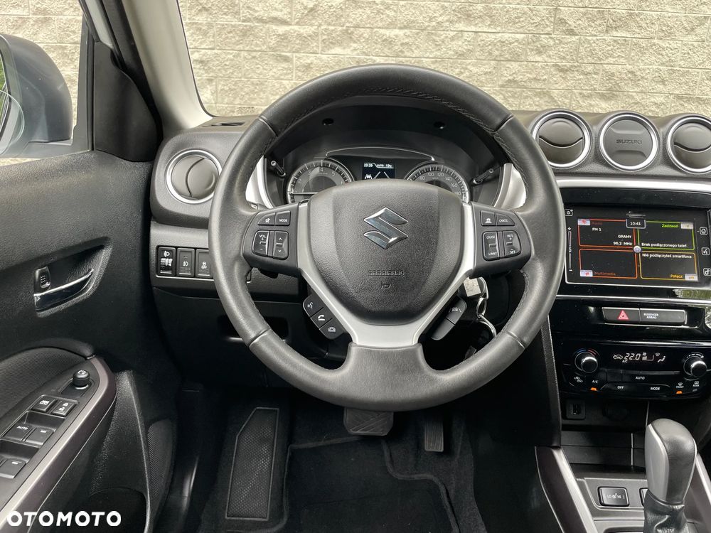 Suzuki Vitara 1.0 Boosterjet Premium 4WD - 12