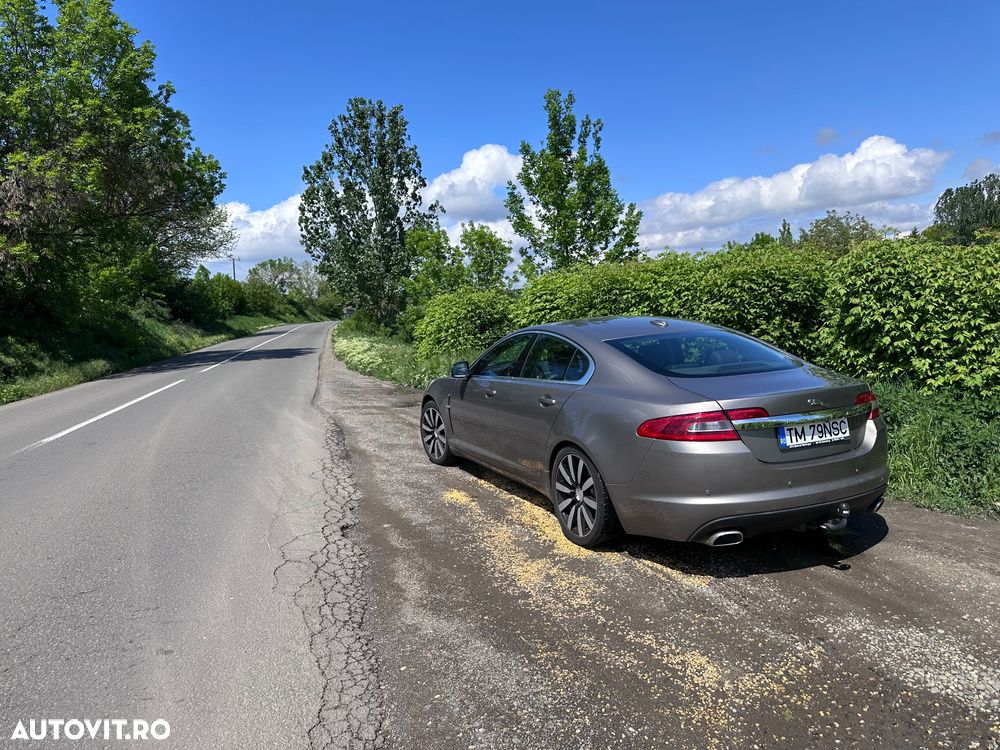 Jaguar XF 3.0 V6 Diesel Edition - 3