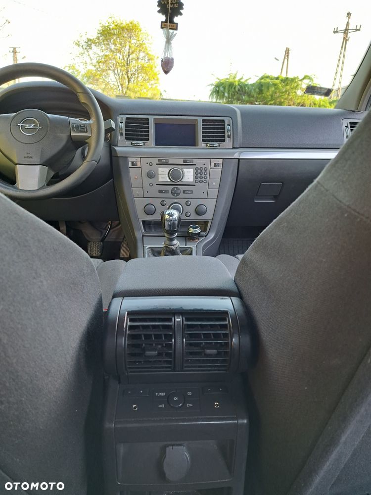 Opel Vectra GTS 1.9 CDTI DPF - 14
