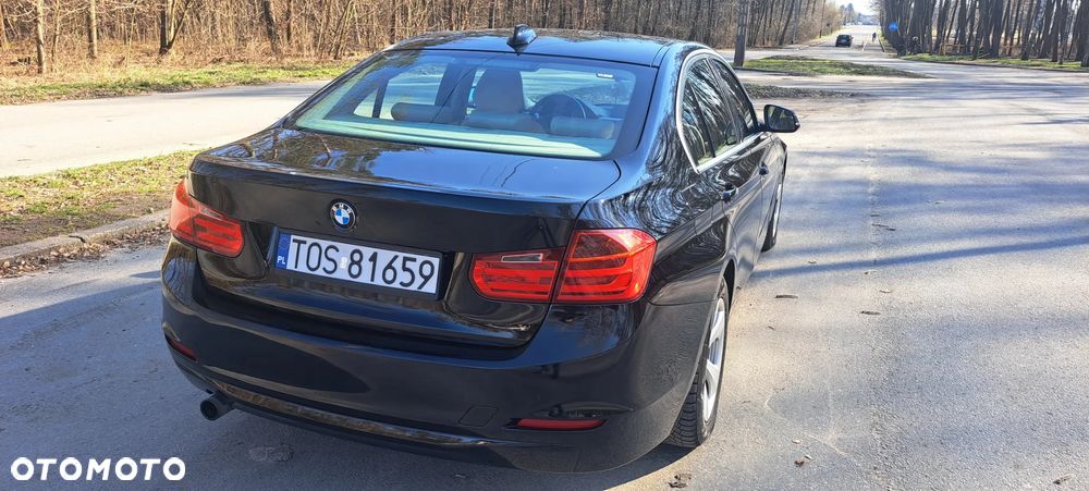 BMW Seria 3 320d xDrive - 6