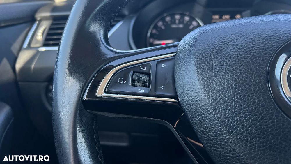 Skoda Octavia 1.6 TDI DSG Ambition - 17