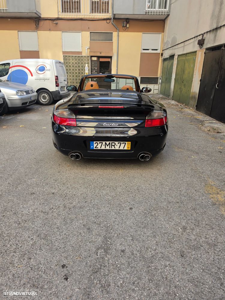 Porsche 911 Série F - 29