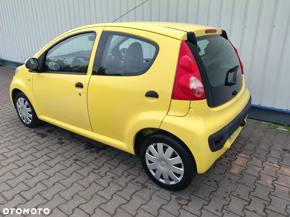 Peugeot 107 - 8