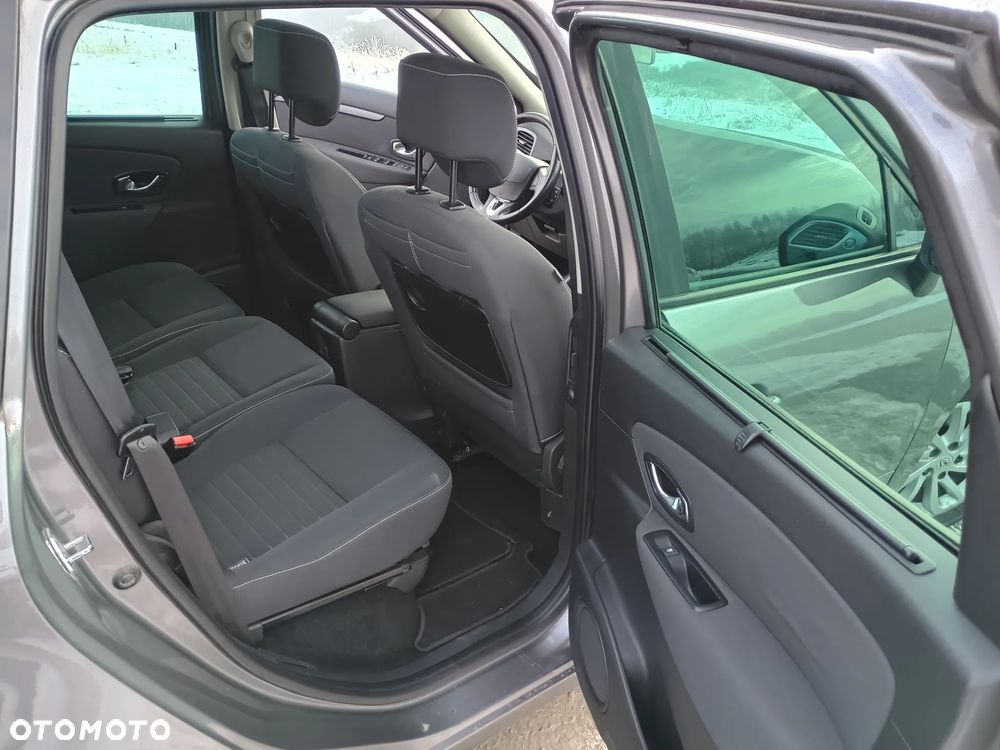 Renault Scenic - 26