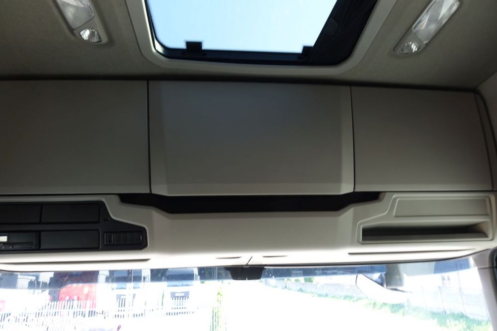 Scania R450 / EURO 6 / STANDARD/ AUTOMAT / RETARDER / LODÓWKA / NAWIGACJA / KLIMATYZACJA POSTOJOWA / 2 ZBIORNIKI - 25