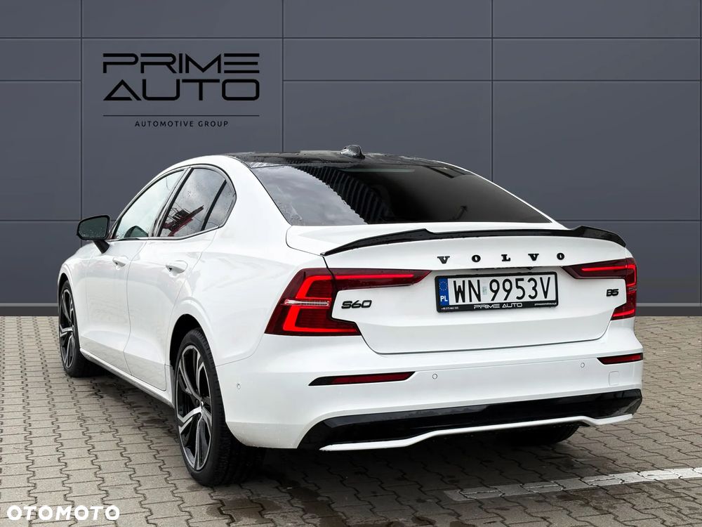 Volvo S60 B5 B AWD Plus Dark - 8