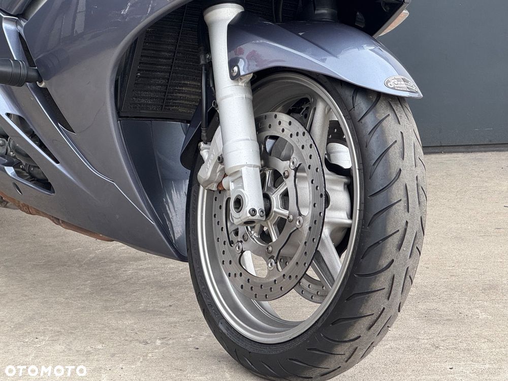 Yamaha FJR - 4