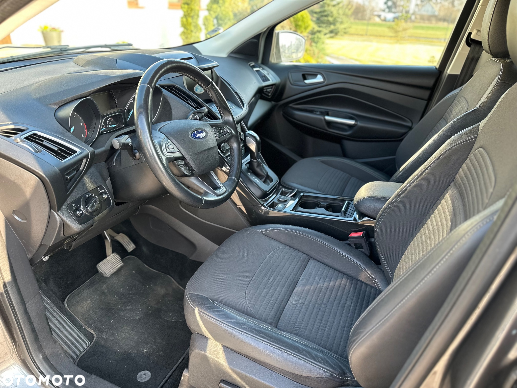 Ford Kuga - 14