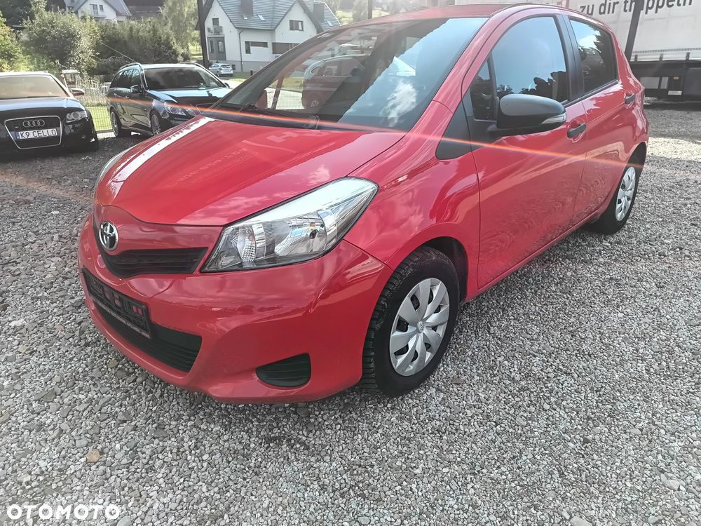Toyota Yaris 1.0 Premium - 5