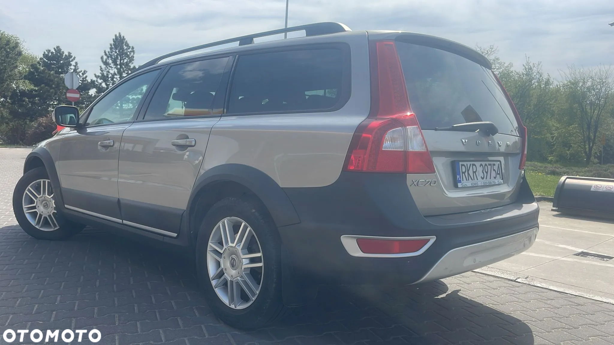 Volvo XC 70 D5 AWD Kinetic - 14