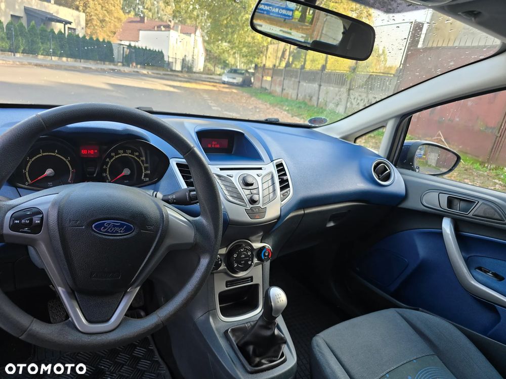 Ford Fiesta - 15