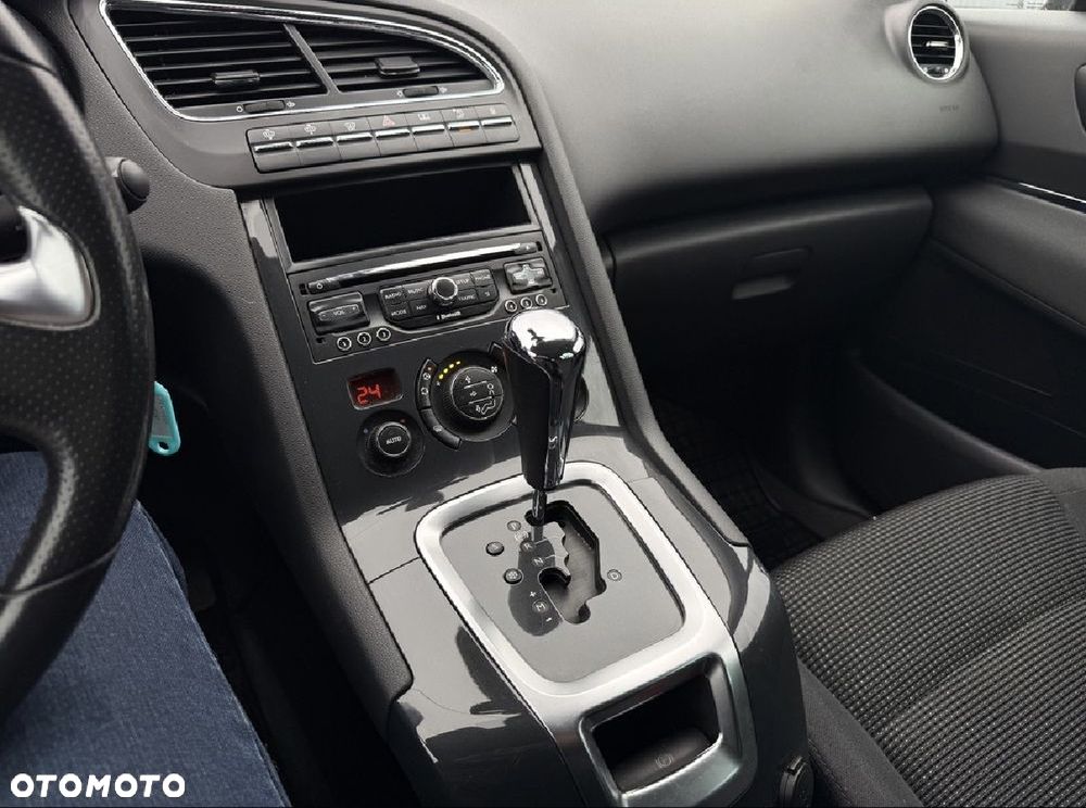 Peugeot 5008 - 15