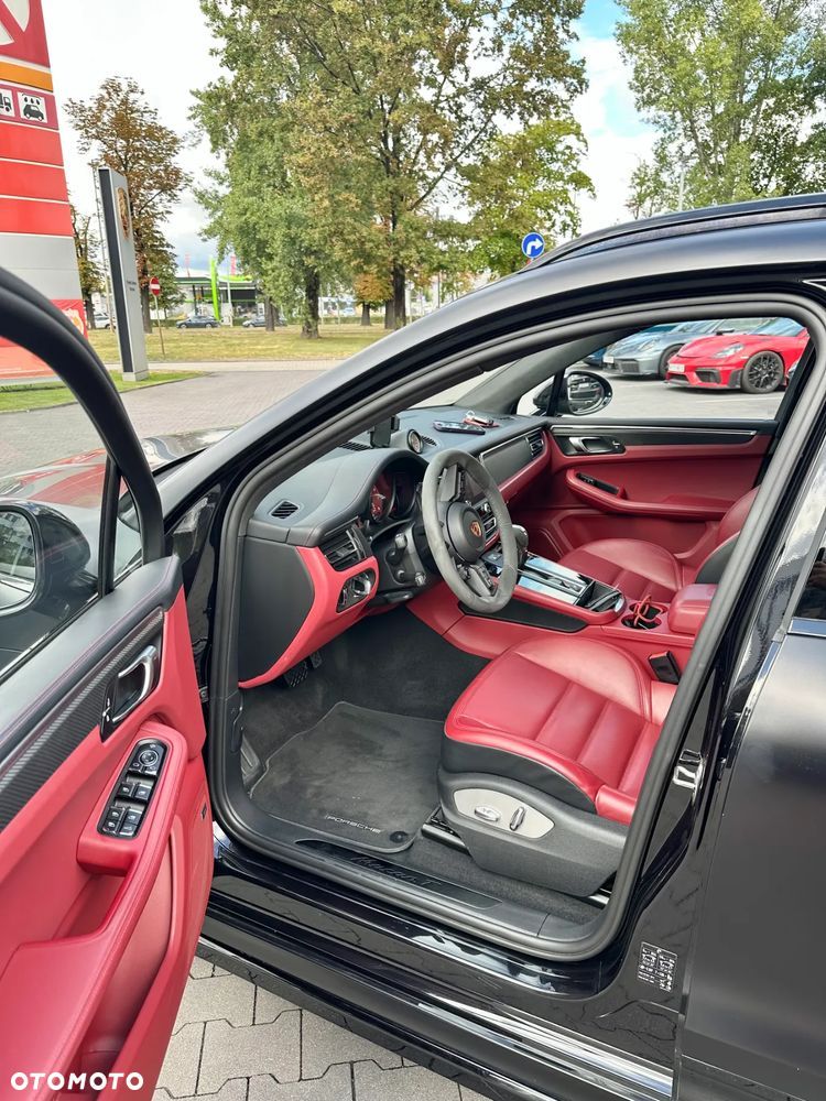 Porsche Macan T - 11