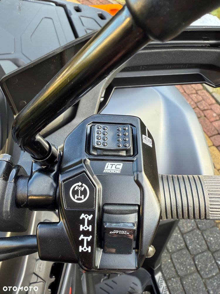 Can-Am Outlander Max - 23