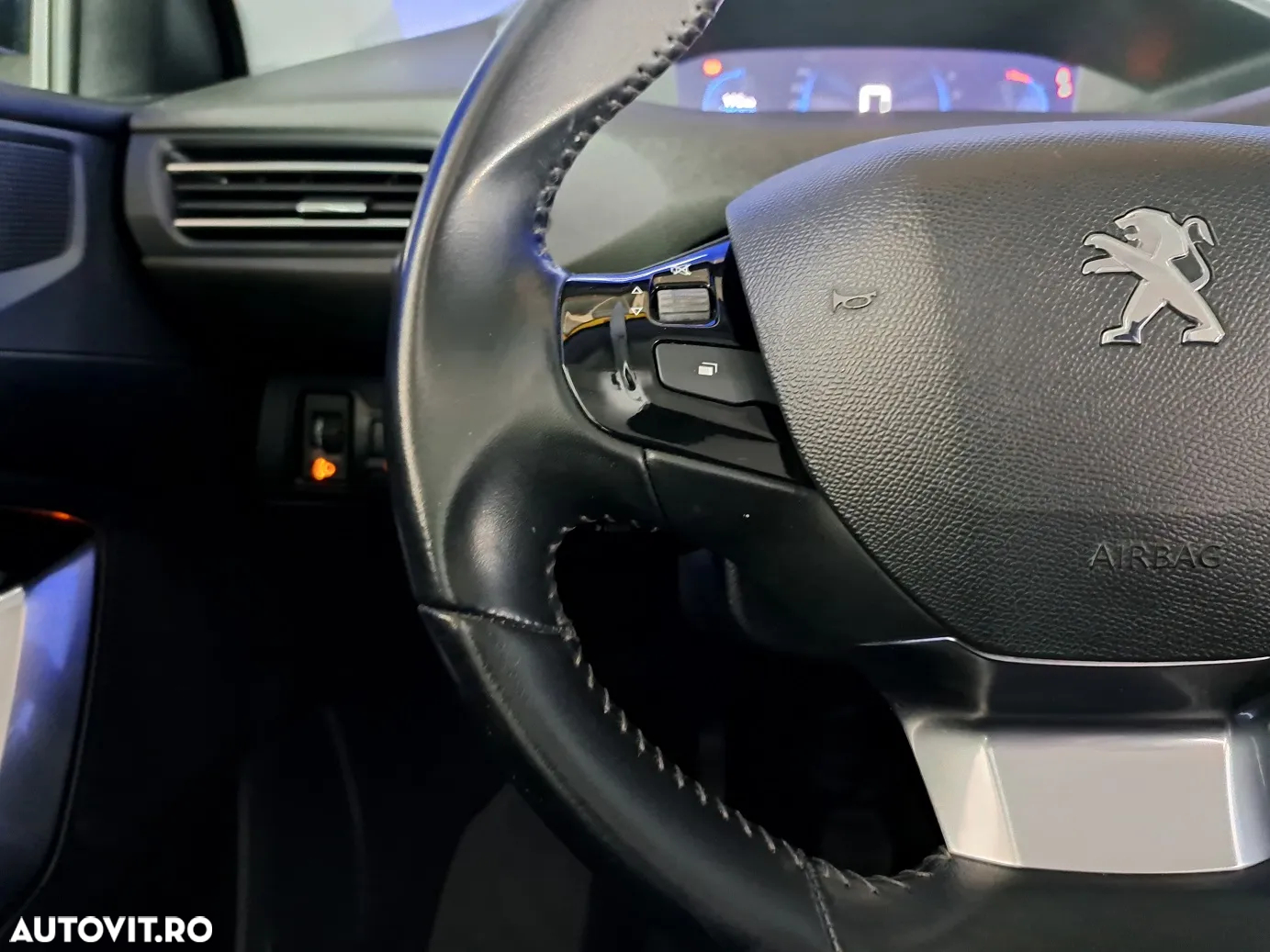 Peugeot 308 - 12